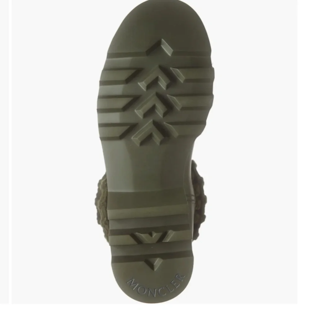 NIB $400 Moncler Ginette Waterproof Rain Boot in Green - size 10 US  / 40 EU!